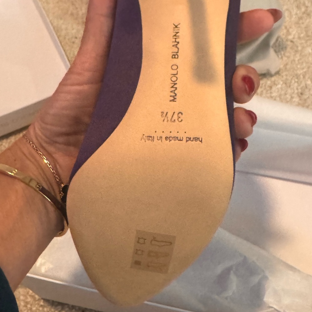 Manolo Blahnik Purple Embellished Heels - Picture 4 of 11